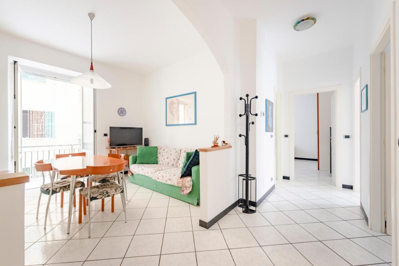 Joivy Cosy Flat With Parking In เคียวารี ภายนอก รูปภาพ