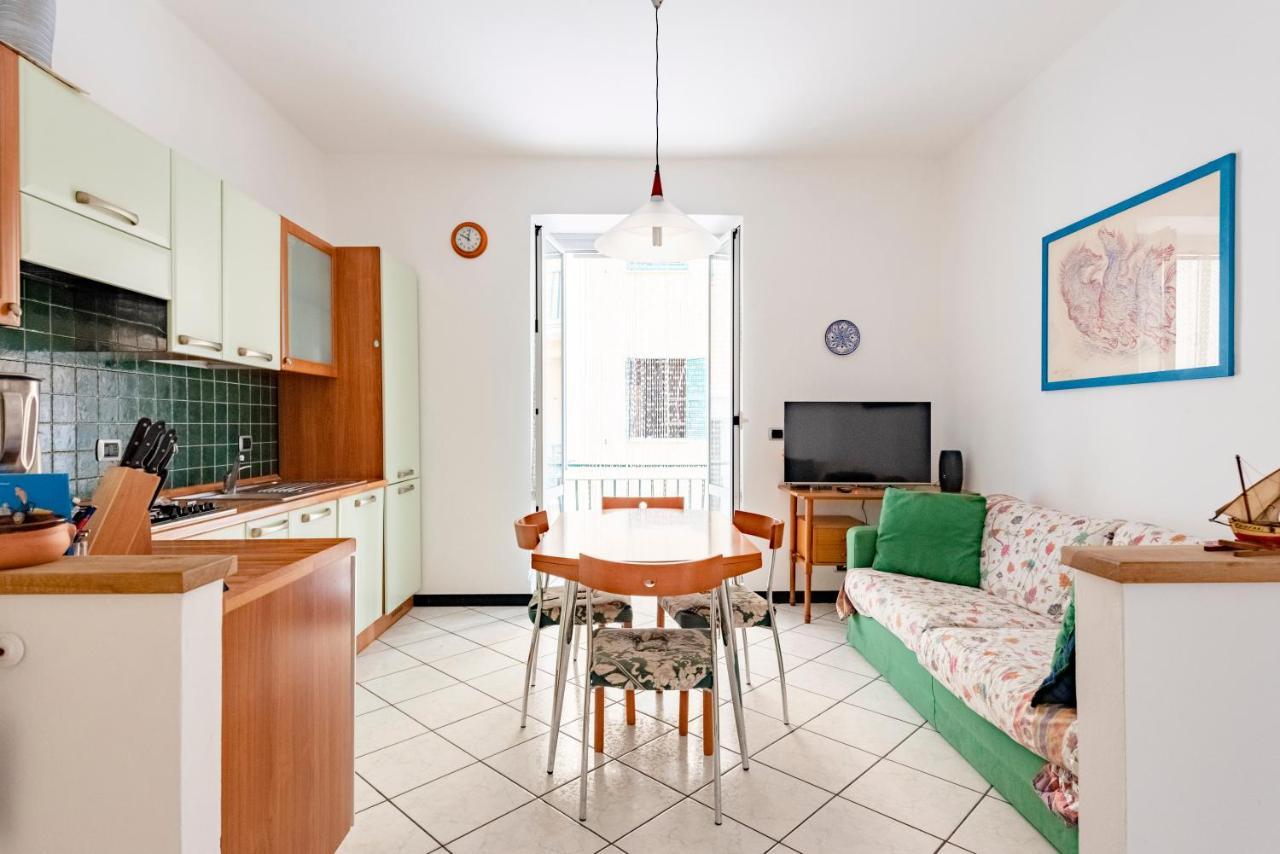 Joivy Cosy Flat With Parking In เคียวารี ภายนอก รูปภาพ