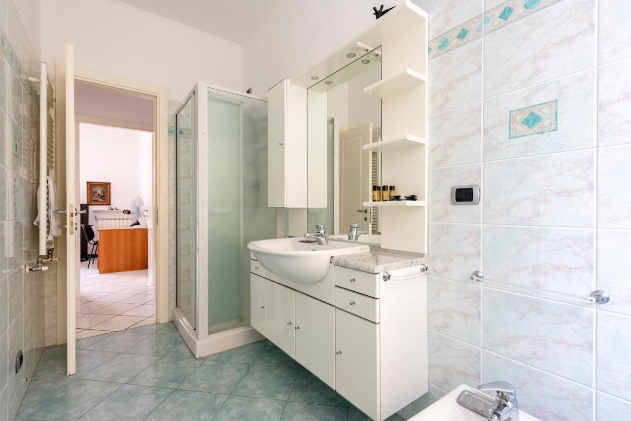 Joivy Cosy Flat With Parking In เคียวารี ภายนอก รูปภาพ